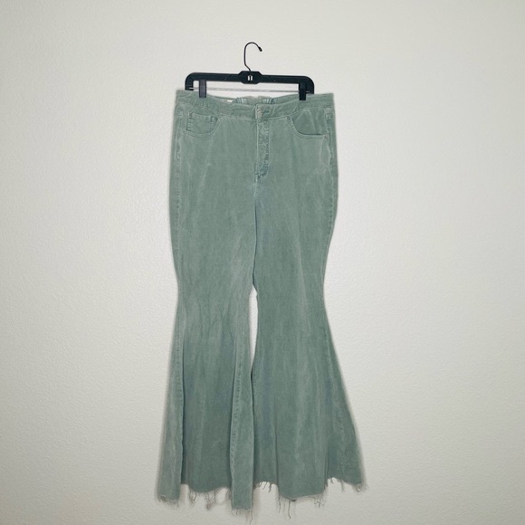 🌟SOLD🌟 Free People | CRVY Mint Corduroy Cord Lace Up Back Flare Jeans - Picture 4 of 12